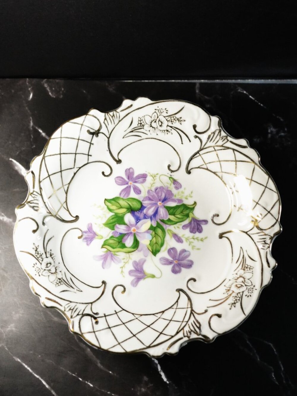 Vintage Lipper & Mann Porcelain Pedestal Dish  Purple Violets Pattern MCM - Picture 2 of 5